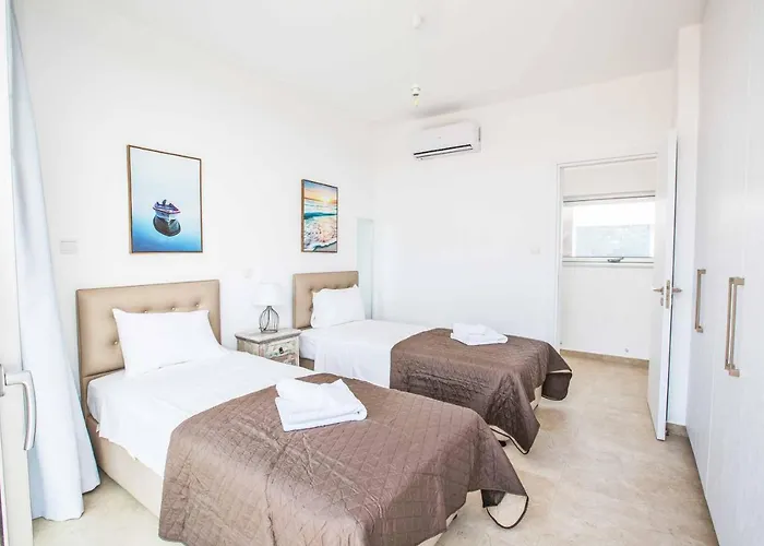 Olivine Pearl Ol20 Vila Protaras