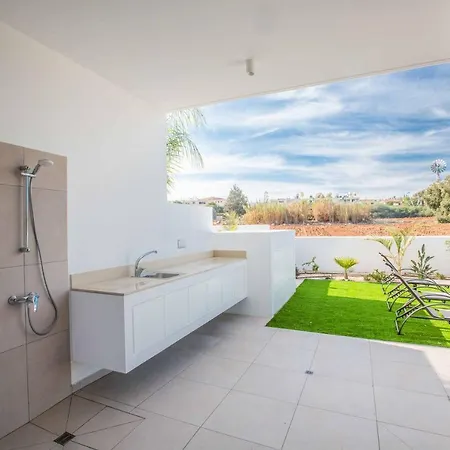 Villa Olivine 20 *