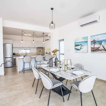 Olivine 20 Protaras