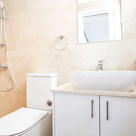 Olivine 20 * Protaras